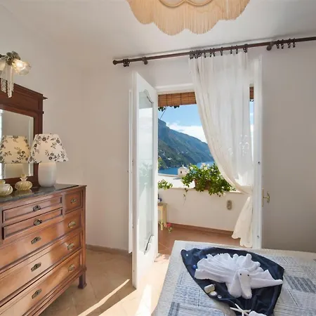 Willa Casa Noemi 4&2, Emma Positano