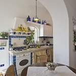 Casa Noemi 4&2, Emma Positano